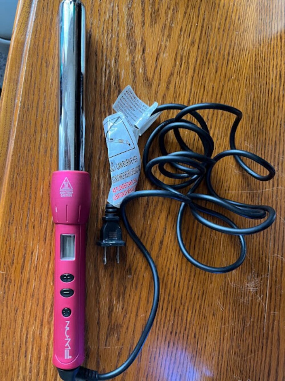 The NuMe Magic Curling Wand Model HB212 1"